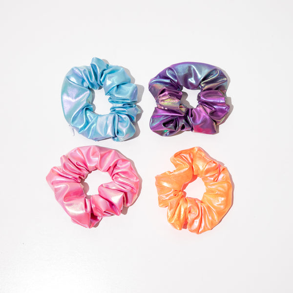 HOLOGRAPHIC ZIP SCRUNCHIE